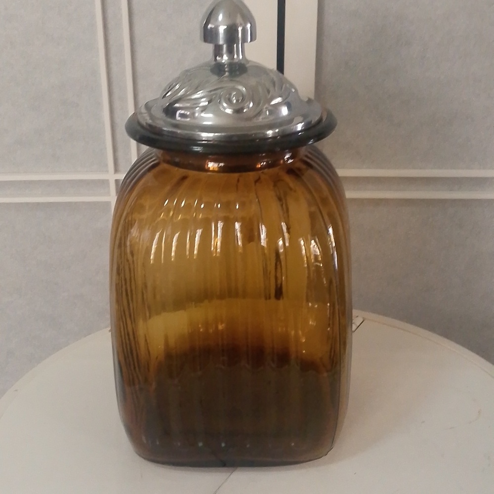 9" Artland Amber Glass Cannister with Pewter Lid. - Picture 3 of 4
